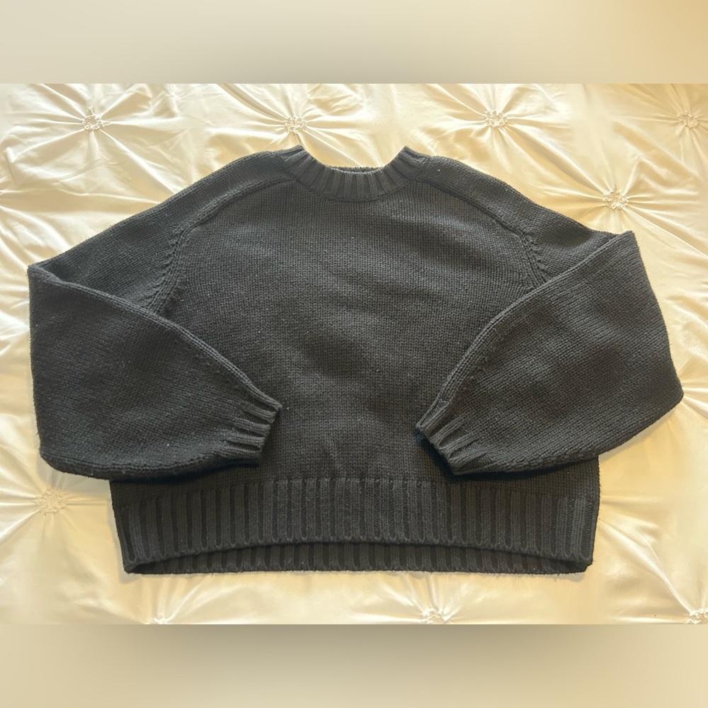 black gap knit sweater